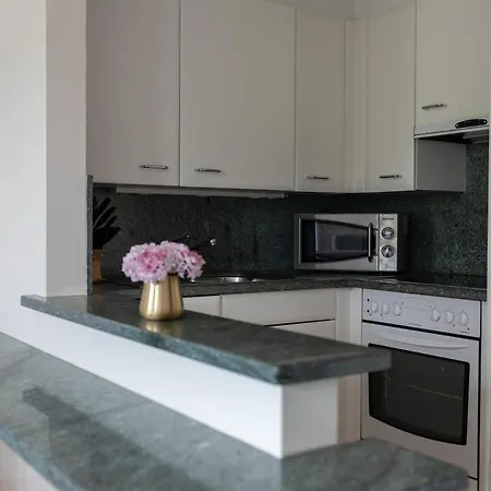 Charming 1br In The Old Town - Uz4