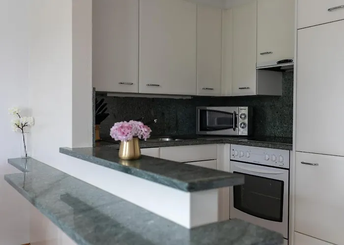 Charming 1br In The Old Town - Uz4