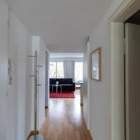 Apartment Charming 1br In The Old Town - Uz4 *
